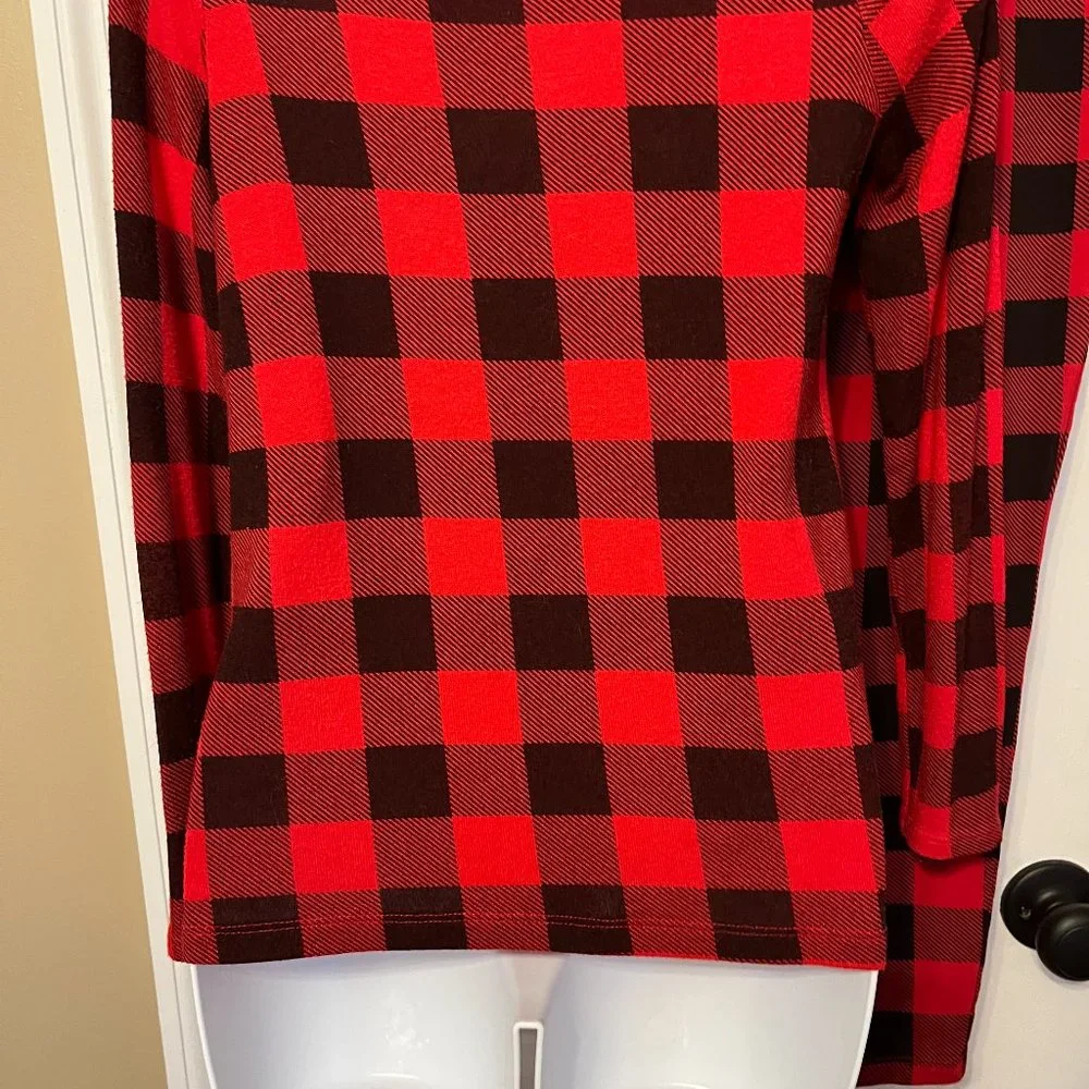 Cat & Jack red and black checkered 2-piece outfit